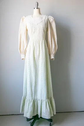 1970s Maxi Dress Green Eyelet Lace M