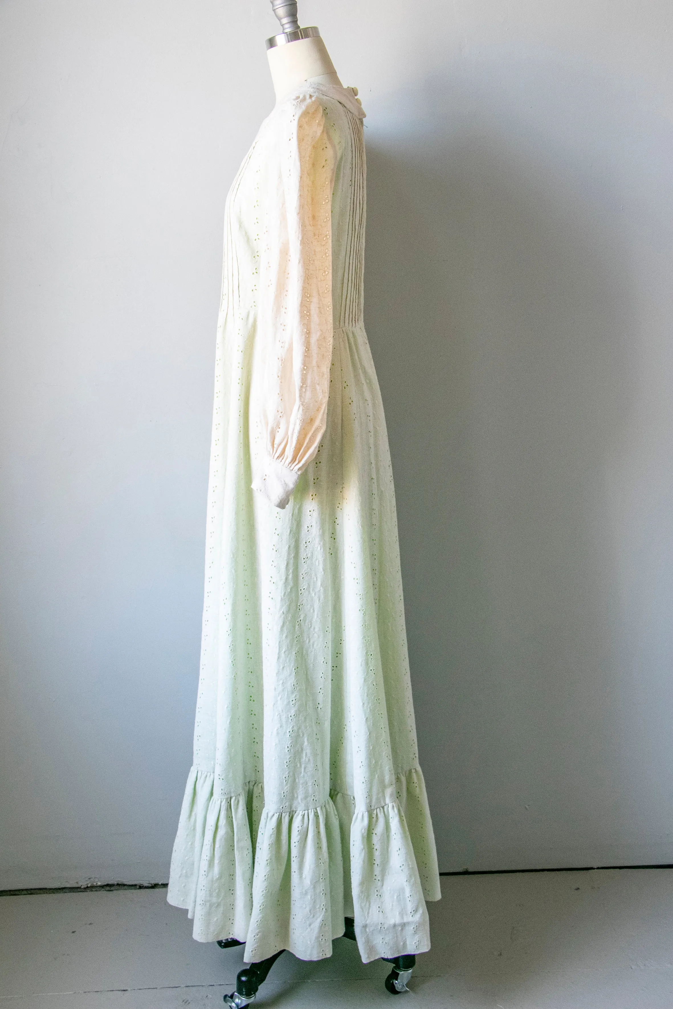 1970s Maxi Dress Green Eyelet Lace M