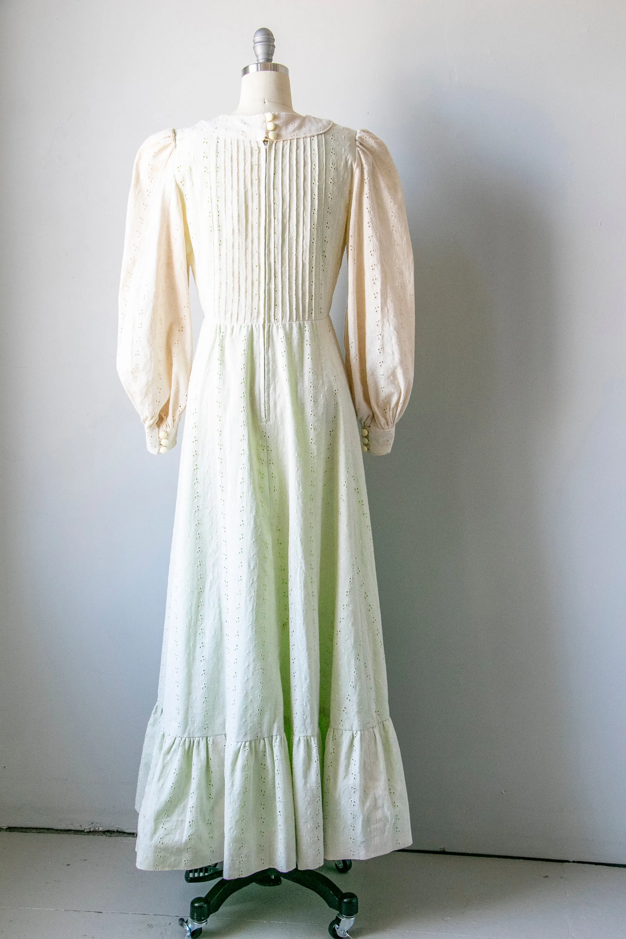 1970s Maxi Dress Green Eyelet Lace M