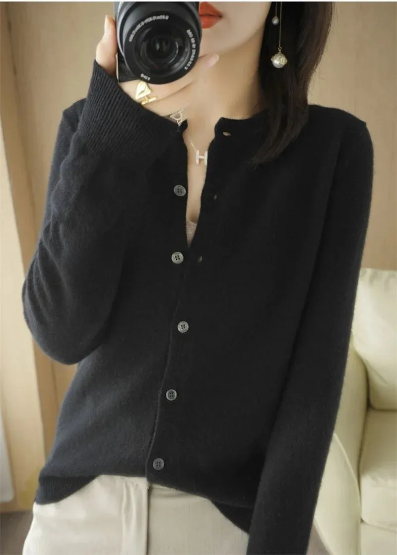 2024 Spring And Autumn New Female O-Neck Knitted Cardigan Short Coat Sweater Simple And Versatile Fashion Small Cardigan Outside