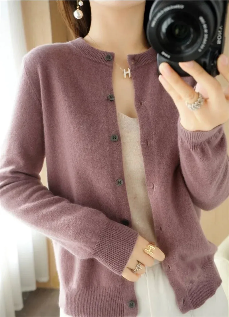 2024 Spring And Autumn New Female O-Neck Knitted Cardigan Short Coat Sweater Simple And Versatile Fashion Small Cardigan Outside