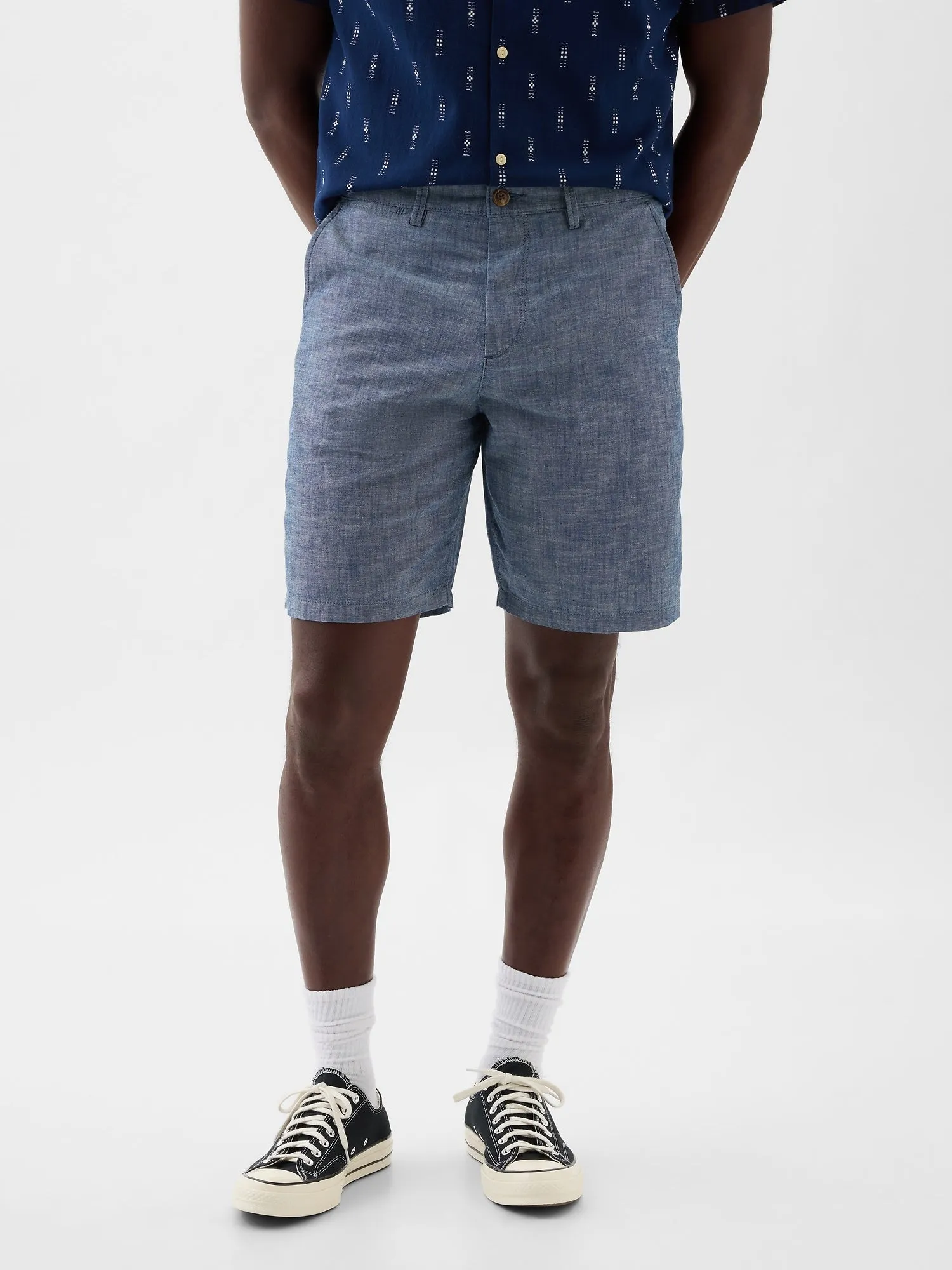 9" Essential Khaki Shorts with Washwell