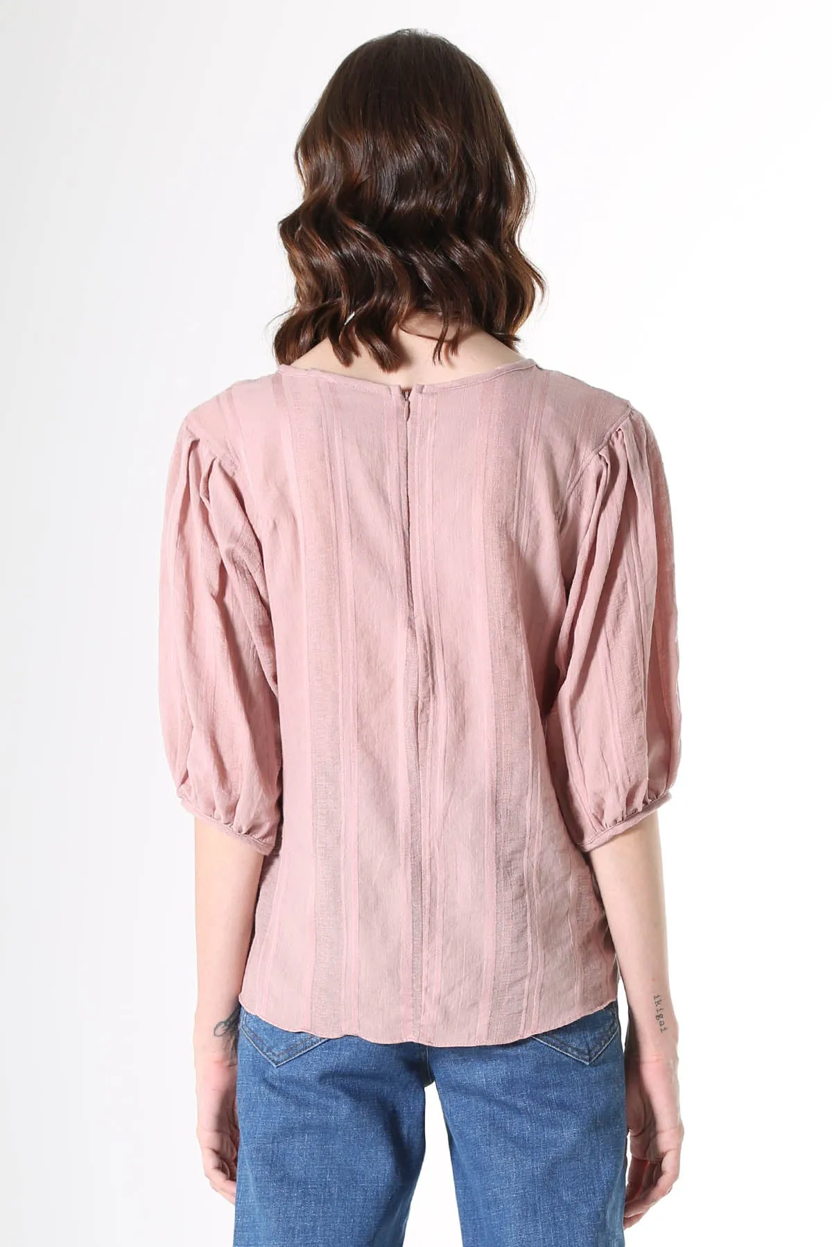 Avenida Textured Blouse Musk in Cotton Blend