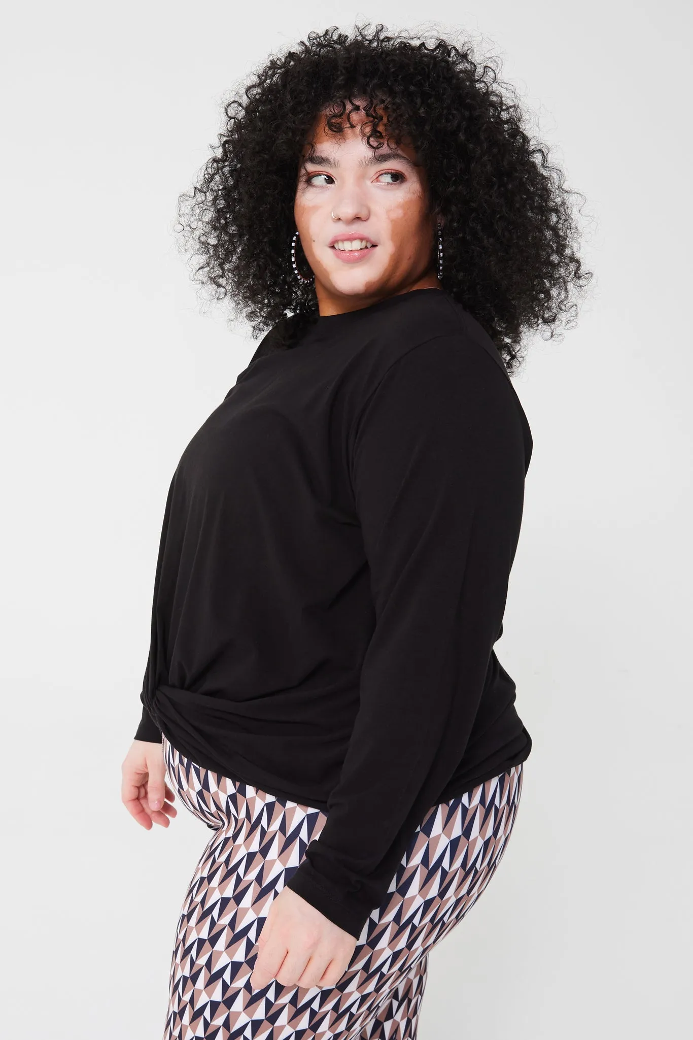 Bliss Twist Front Long Sleeve Tee in New Yorker Black