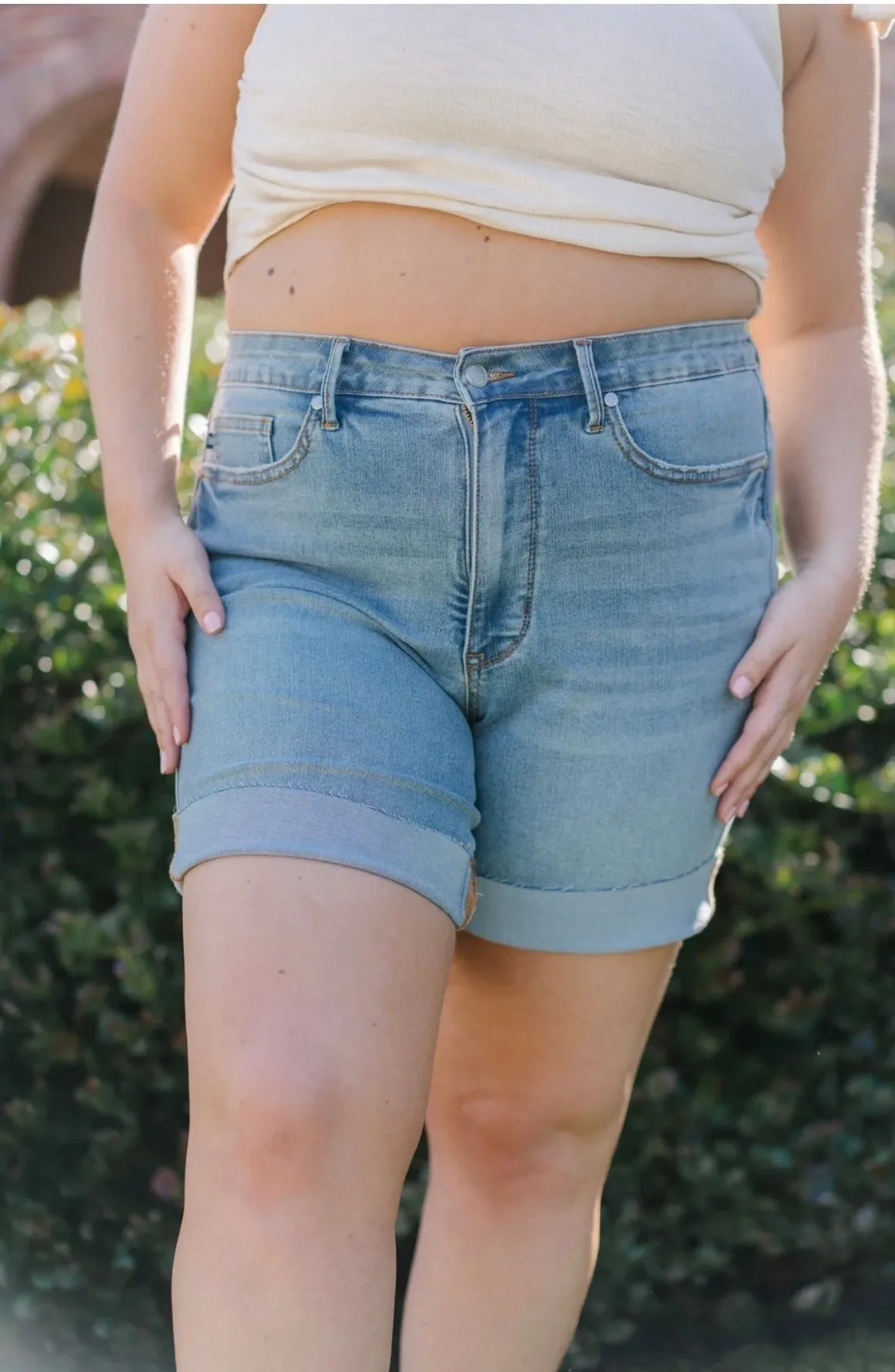 Judy Blue Reg/Plus High Waist Tummy Control Cool Denim Shorts