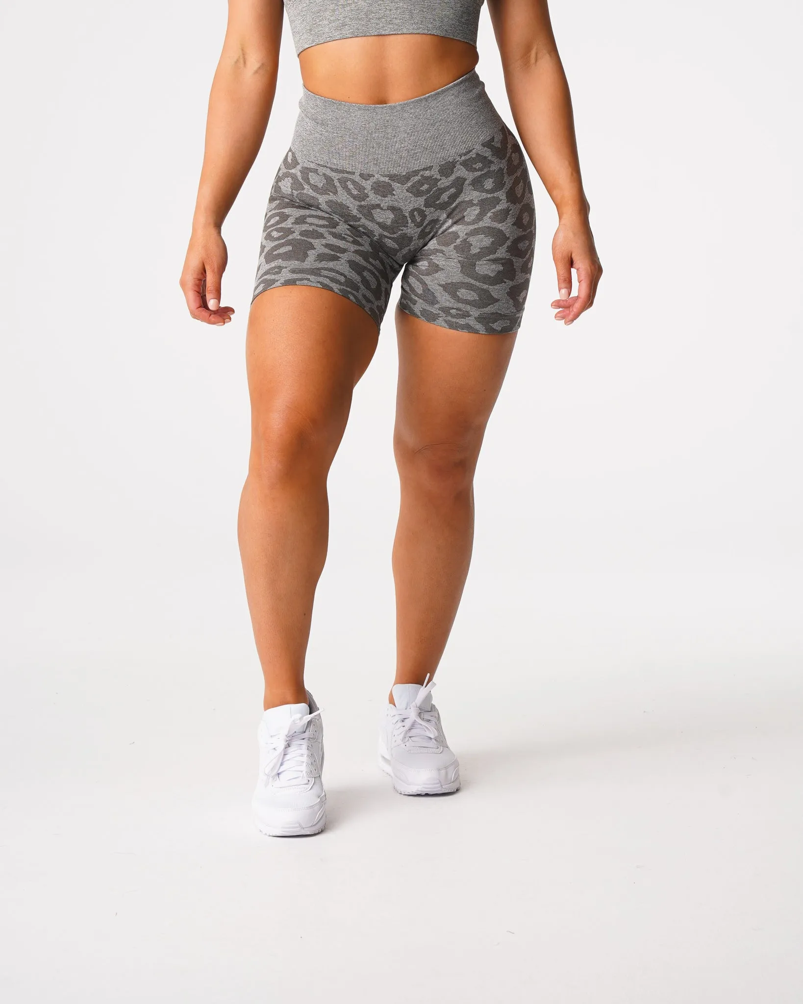 Khaki Green Leopard Seamless Shorts