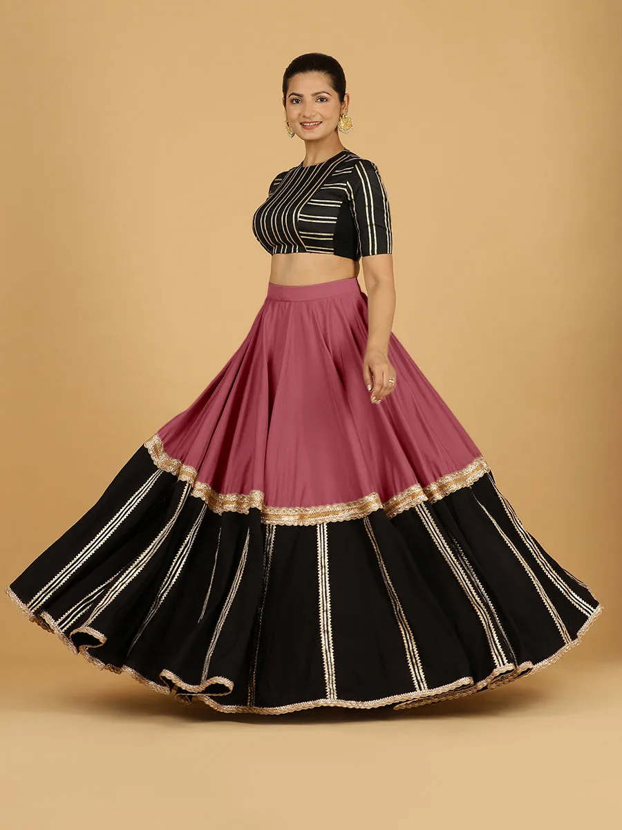 Mastani x Tyohaar | Rose Pink Panelled Lehenga Skirt