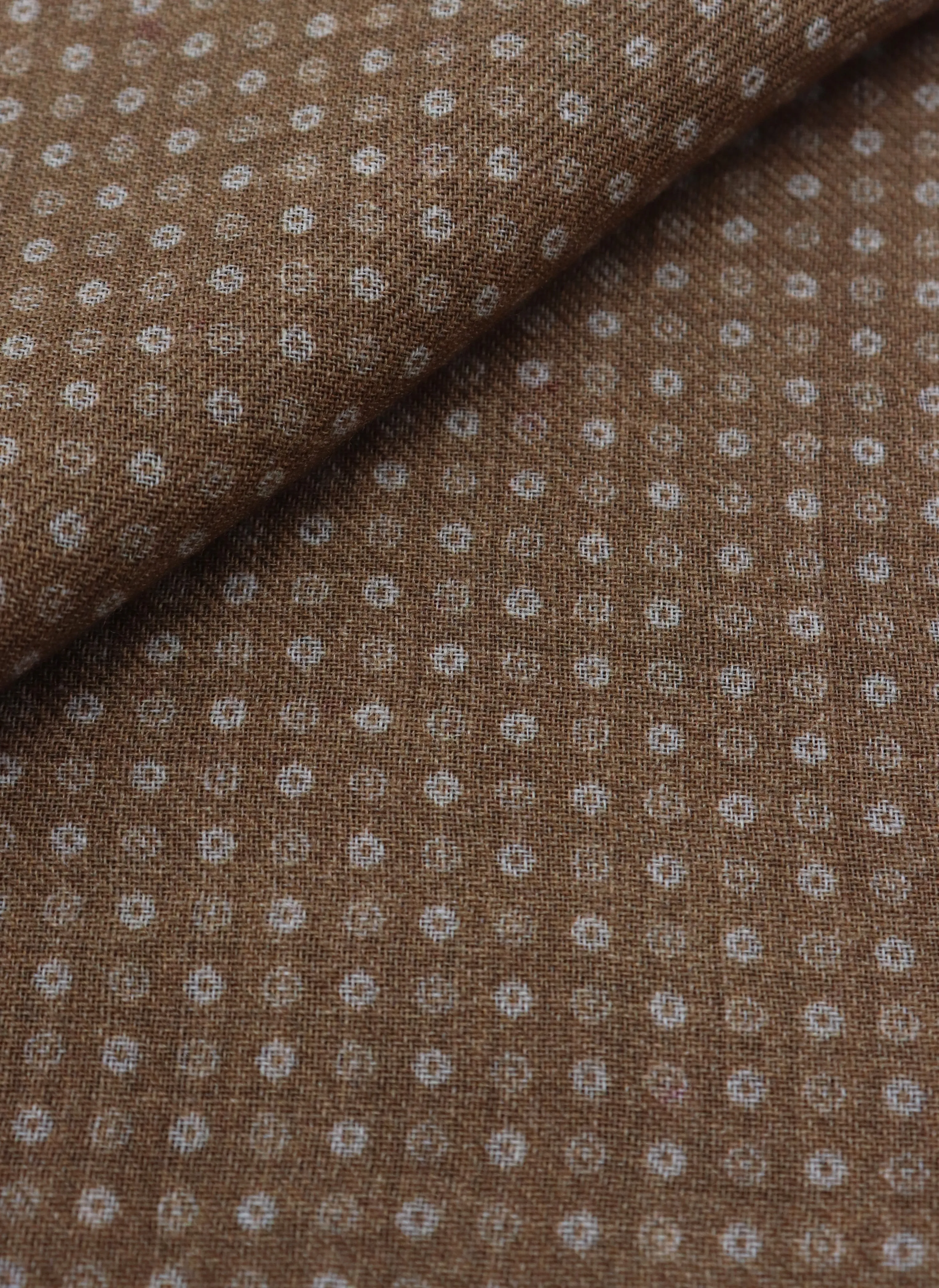 Men's Dot Wool Pocket Square in Taupe