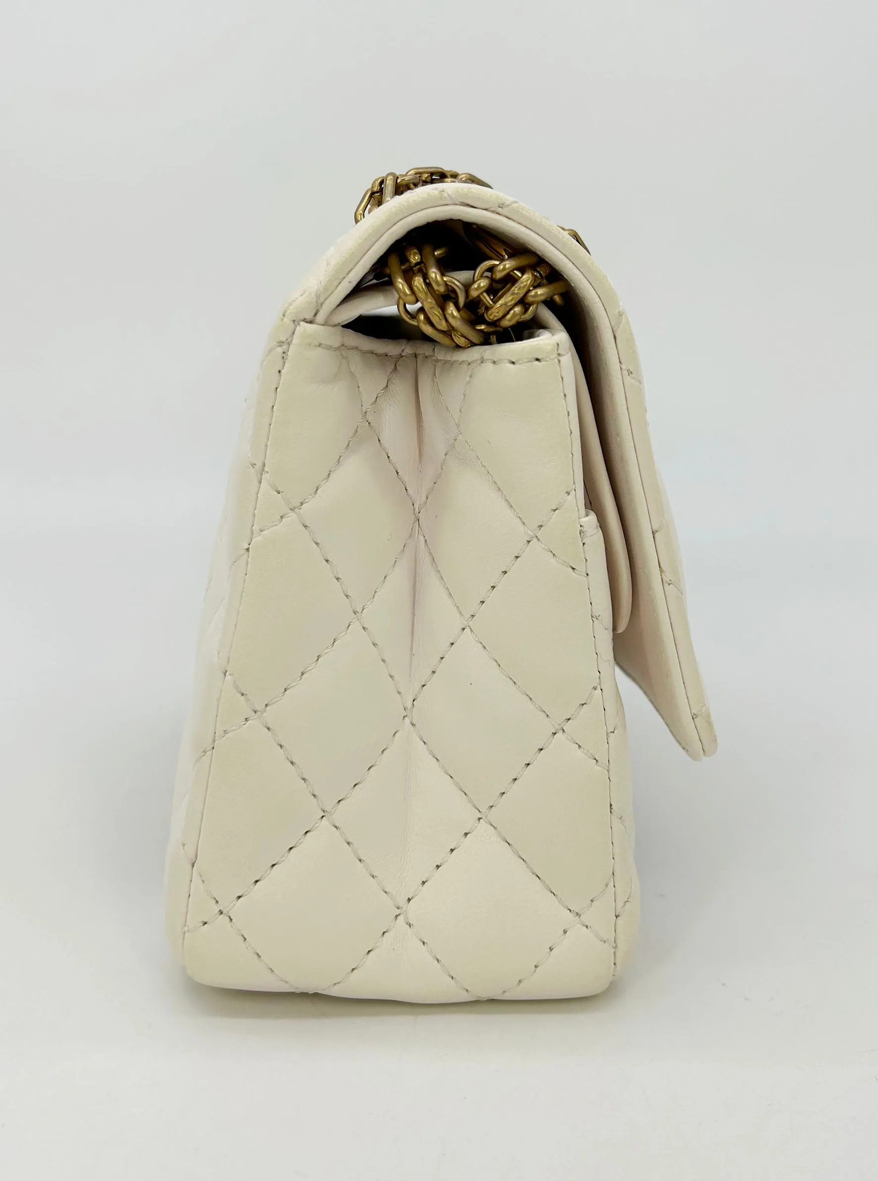 NEW Chanel Cream Leather Gold Alligator Double Flap Classic 2.55 Reissue NWT