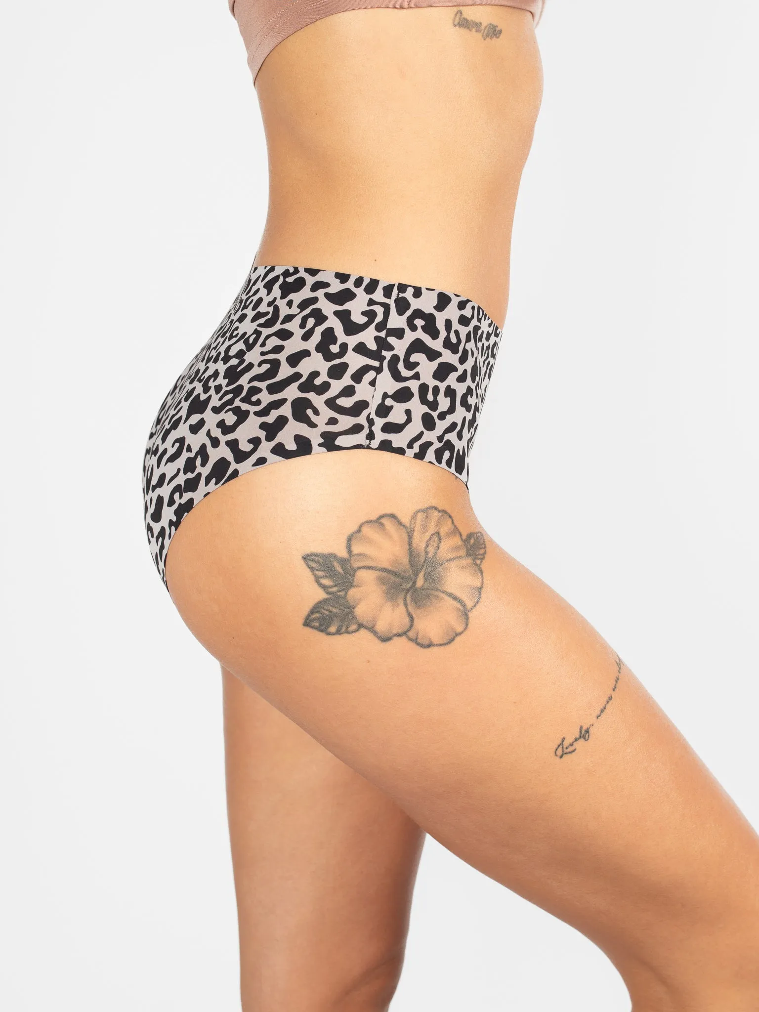 Seamless Leopard Bikini