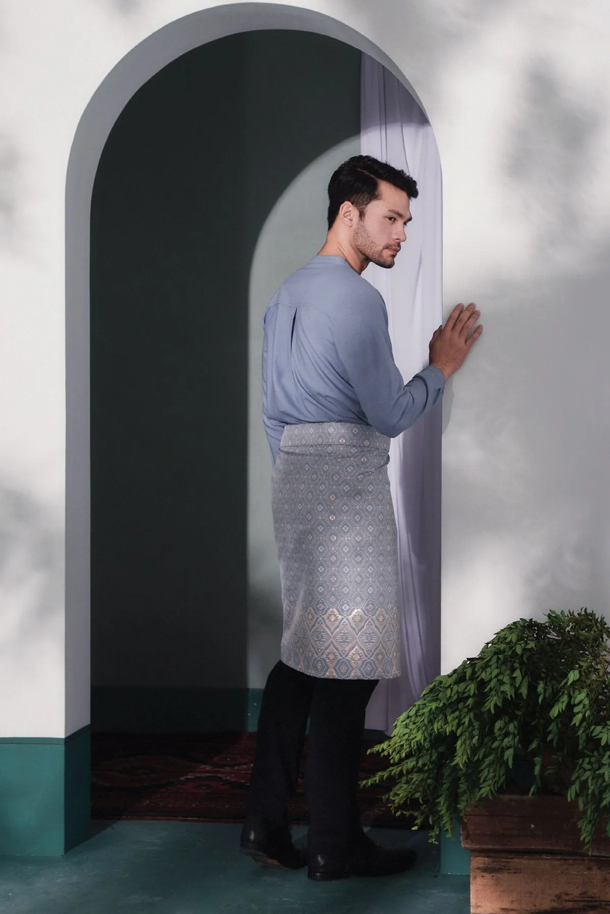 The Bayang Men Baju Melayu Top - Light Pigeon Blue