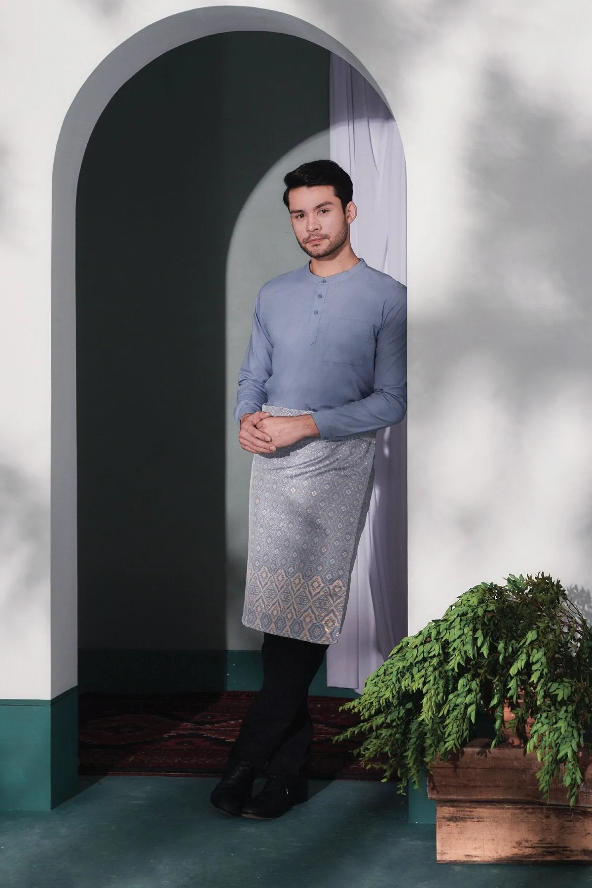 The Bayang Men Baju Melayu Top - Light Pigeon Blue